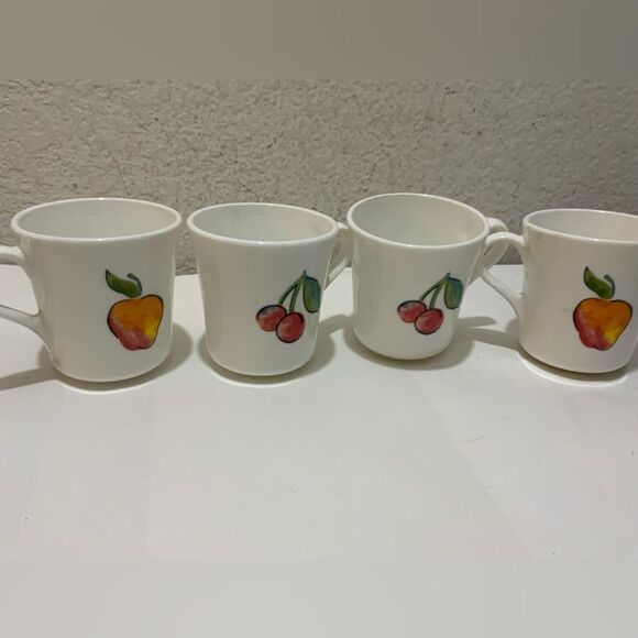 Vintage Corelle Corning Mug Fruit Apple & Cherry Set of 4 USA Design 2 Sided G17 - Picture 1 of 6